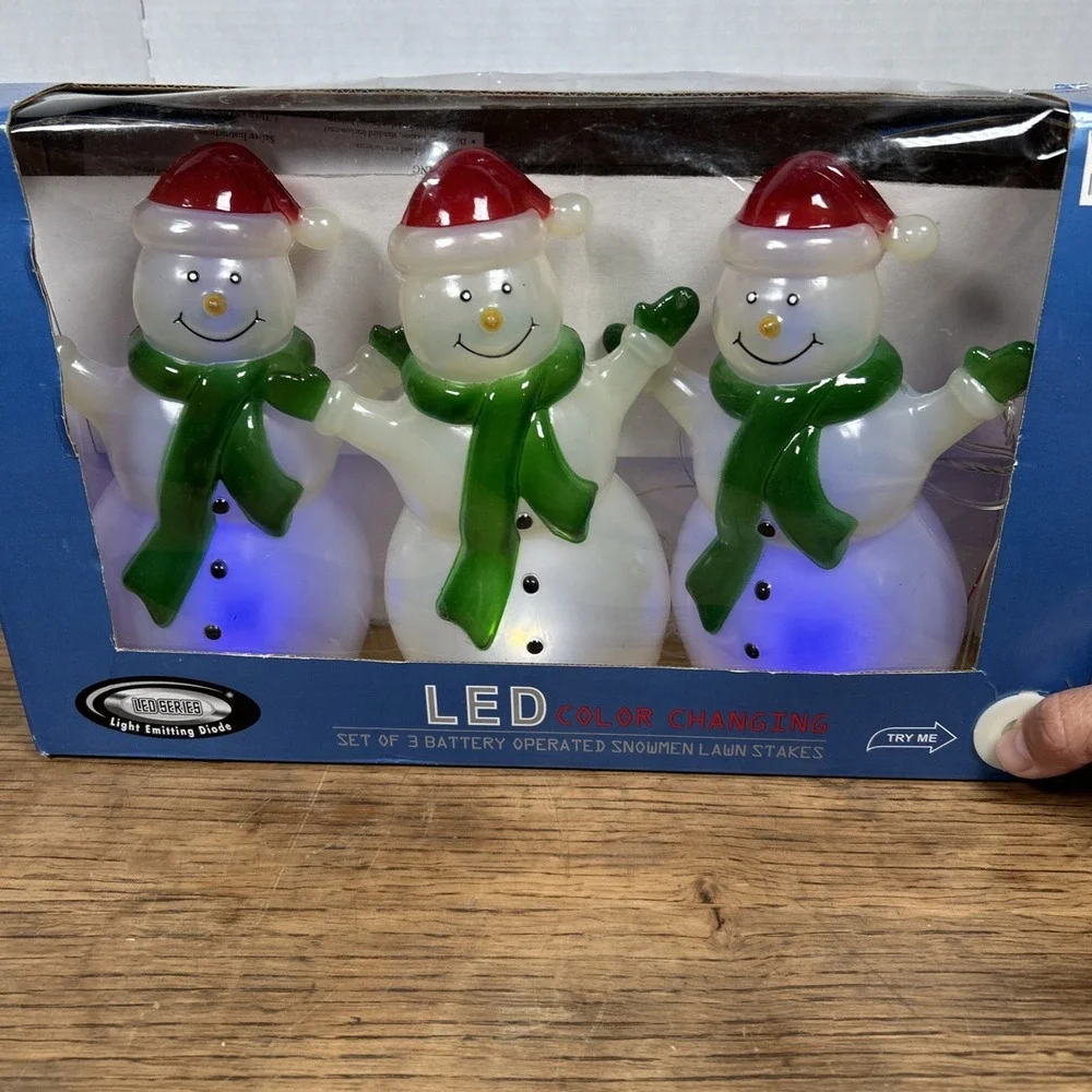Blow Mold Snowman Pathway Lights Yard Stakes LED Color Changing‎ 3 Snowmen NEW
